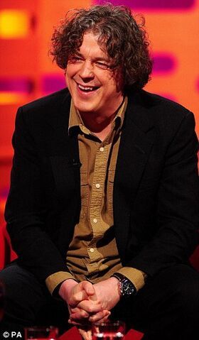 File:Alan Davies.jpg