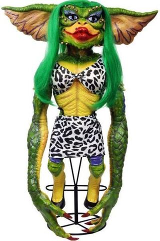 File:Neca-gremlins-2-prop-replica-greta-gremlin-stunt-puppet-only-1-000-made-8 92733.1461299494.jpg