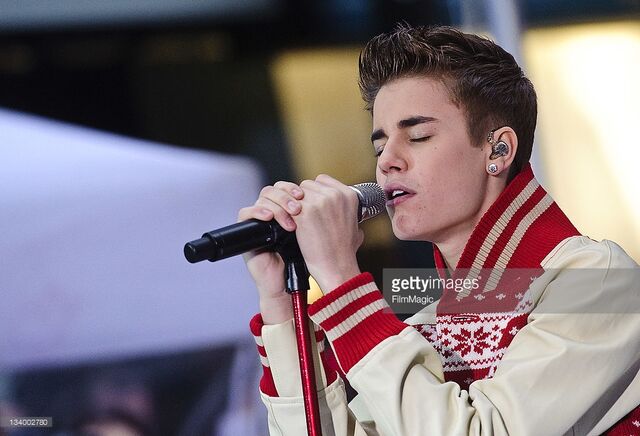 File:Justin Bieber- 134002780.jpg