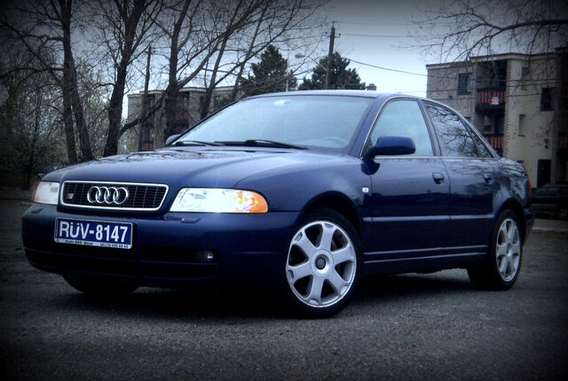 Plik:B5-8D S4.jpg