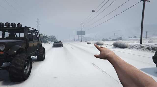 File:SnowBall-GTAO-Throwing.jpg