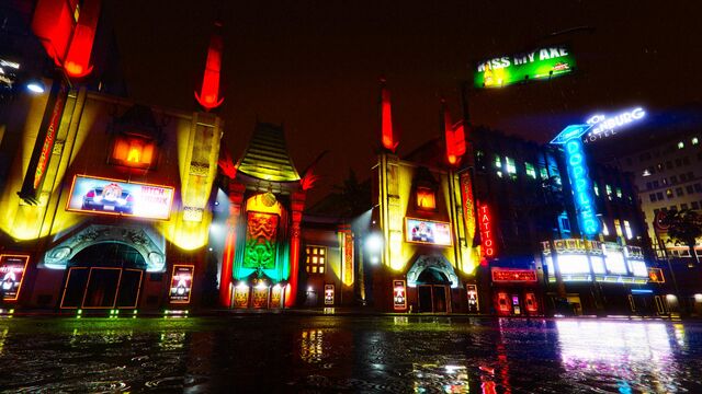 File:Oriental-Theater-GTAVpc-by-night.jpg