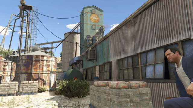 File:CaidaLibre-GTAV-WaitingForTrevor.png