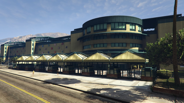 File:VinewoodRaceTrack-GTAV.png