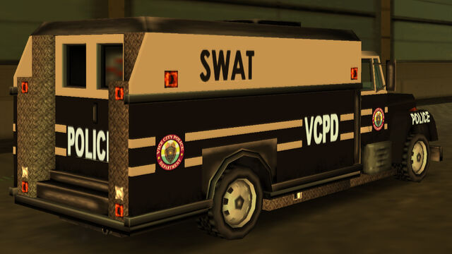File:VCPDEnforcer-GTAVCS-rear.jpg