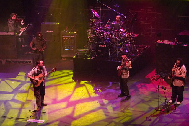 File:Dave Matthews Band - Band Shot Melbourne 2005.jpg