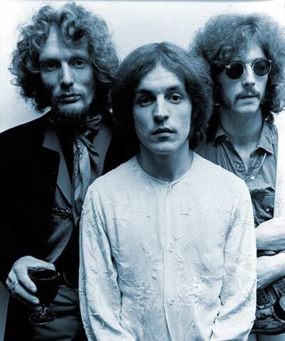 File:Theband main 432x516.jpg