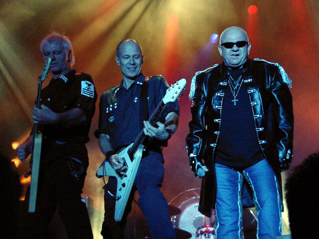 Archivo:Accept-04.jpg