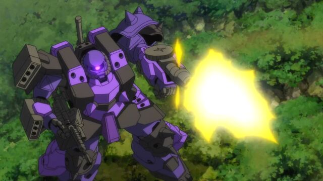 File:Super-custom-zaku-f2000-voltec z-machine-gun.jpg
