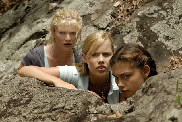 File:Mermaids Spying.jpg