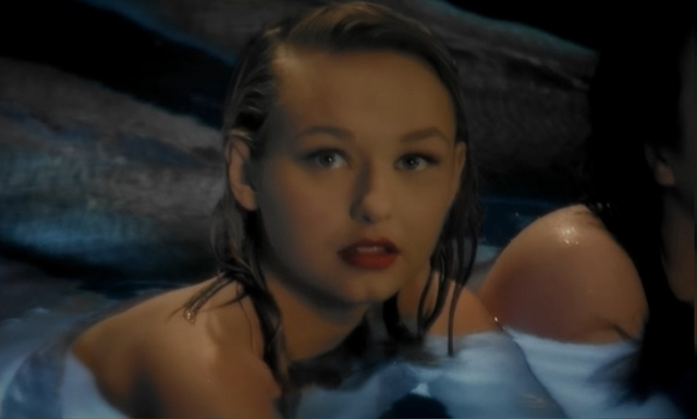 File:Louise In Water.png