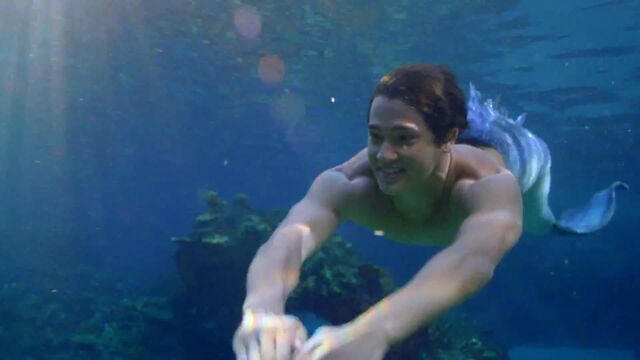 File:Zac's Happy Swim.jpg