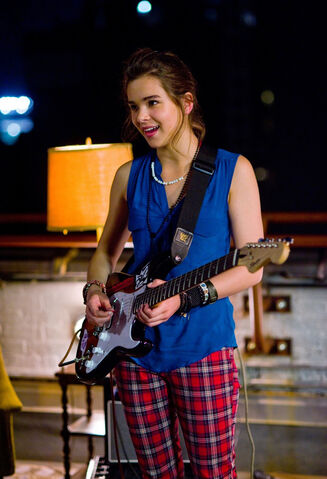 File:Violet3.jpg