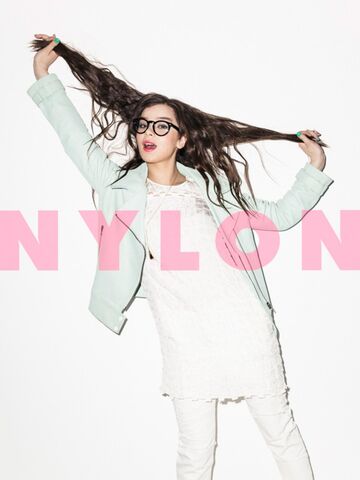 File:Nylon4.jpg