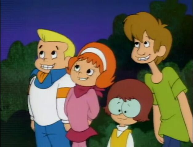 File:Charming Daphne Blake.jpg
