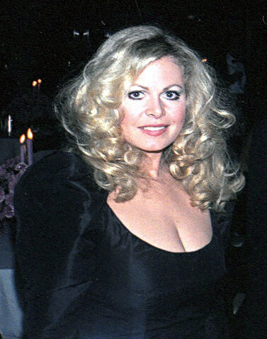 File:Sally Struthers.jpg