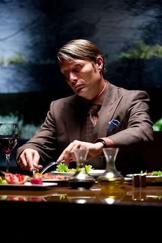 File:1x01 HannibalEating.jpg