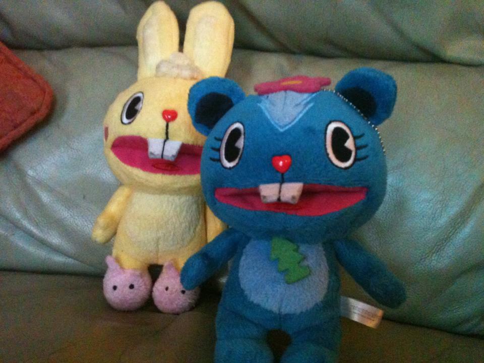 Image - Cuddles and petunia plush.jpg | Happy Tree Friends Wiki | FANDOM powered by Wikia