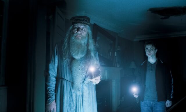 File:DumbledoreSlughornsHouse.jpg