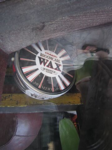 File:Broomcare wax.jpg
