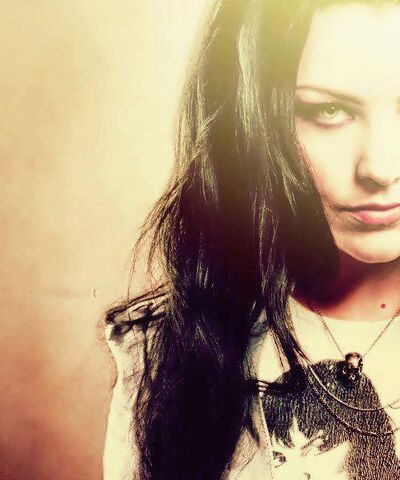 File:Amyleee.jpg