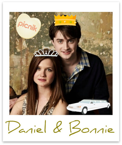 File:Bonnie-Wright-Daniel-Radcliffe-Emma-Watson-and-Rupert-Grint-at-Entertainment-Weekly-2009-harry-potter-10759815-405-540.jpg