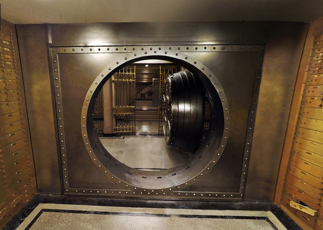 File:SteenNationalBank Vault.png