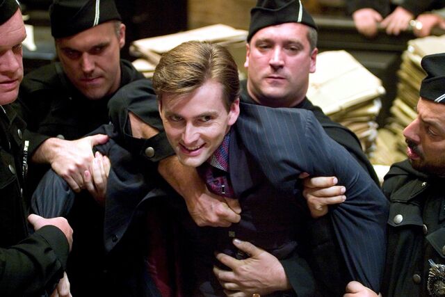 ファイル:Harry-potter-and-the-goblet-of-fire-publicity-shoot-2005-david-tennant-10988141-2560-1709.jpg