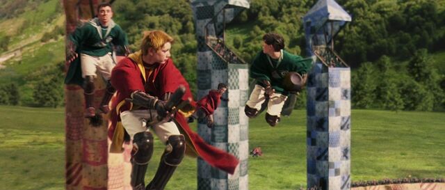File:Fred George Quidditch.jpg
