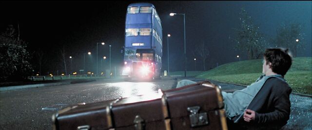 File:Harry-potter4-knight bus.jpg