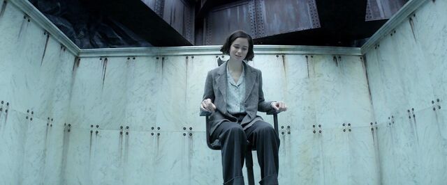 File:Fantastic-beasts-tina death cell.jpg