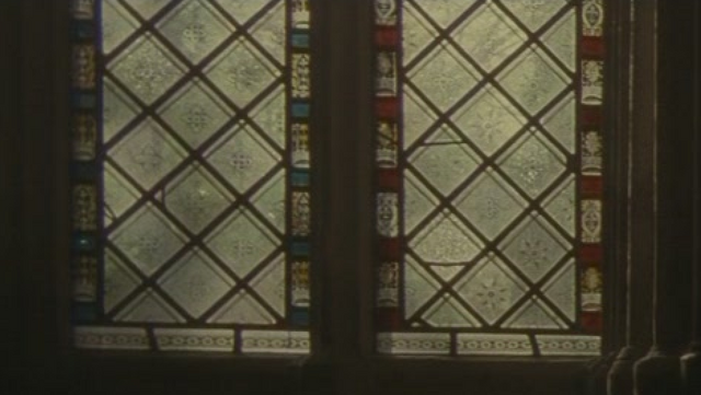 File:StainedGlassHogwartsCorridor.png