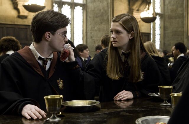 File:Harry and Ginny.jpg