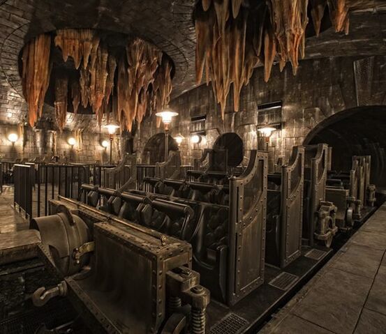 File:Escape-from-gringotts-vehicle.jpg