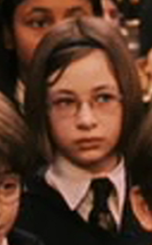 File:Glassesgirl.png