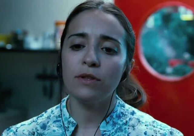 File:Waitress DH1 1.jpg