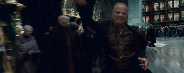 File:Yaxley casts a spell.png