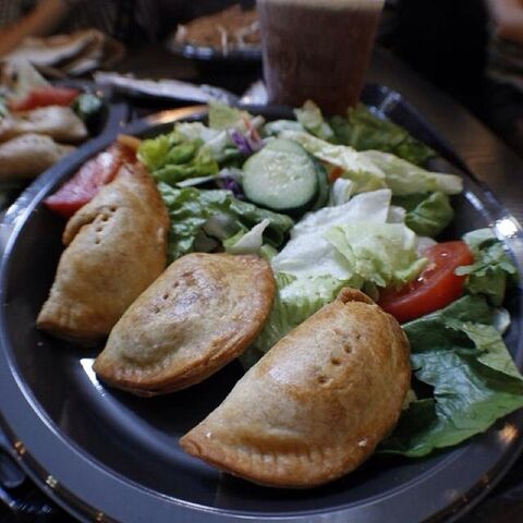 File:CornishPastiesandGardenSalad.jpg