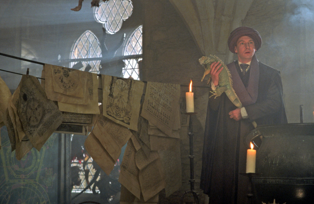 File:Quirinus-quirrell-in-his-classroom.png