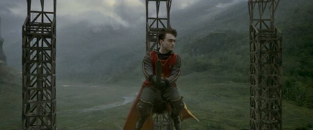 File:Harry-potter-half-blood-captain.jpg
