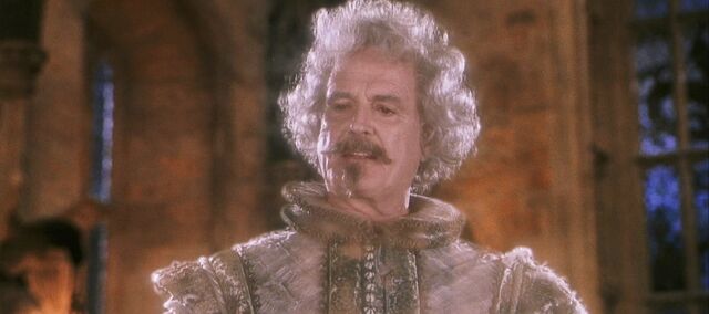 File:Nick in Great Hall.jpg