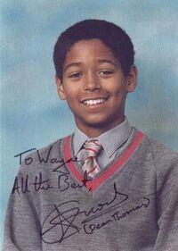 Young-dean-thomas-alfie-enoch-8255281-283-397.jpg
