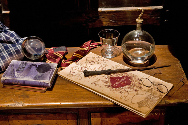 File:Harrys Possessions PM.png