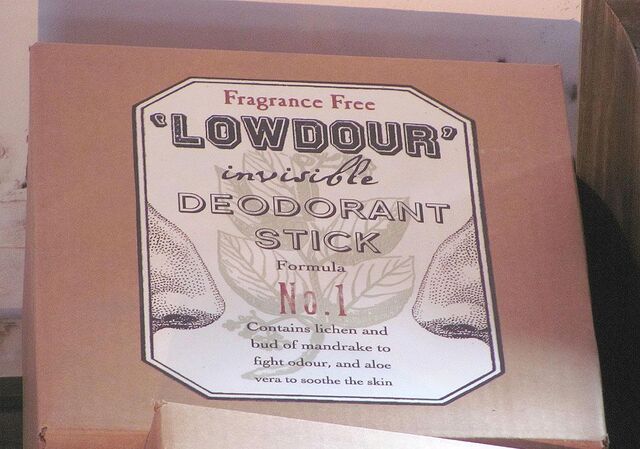 File:Lowdour box.jpg