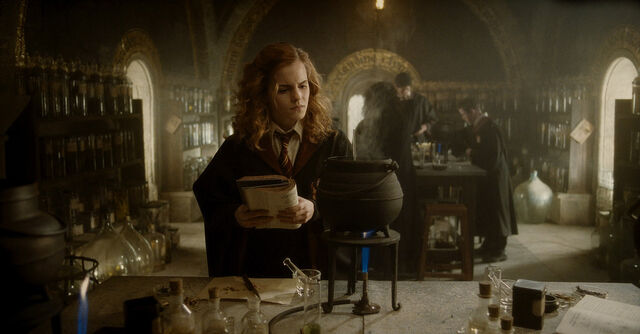 File:Hermione potions half blood prince.jpg