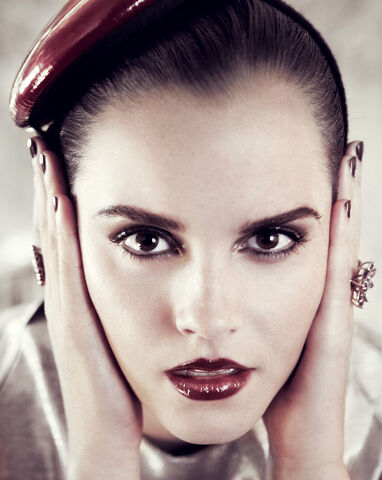 File:Emma Watson Vogue 2.jpg