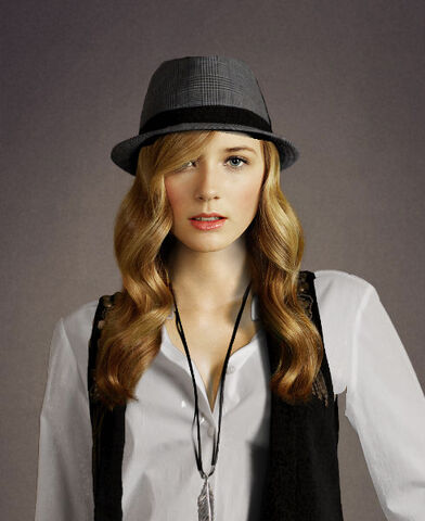 File:Taylor-Swift1.jpg
