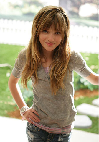 File:Bella-thorne-247928.jpg