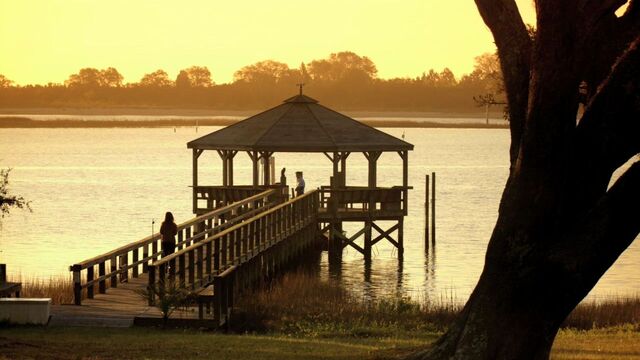 File:Pier.jpg