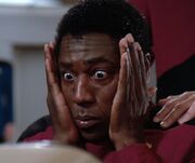 TNG 2x02 004
